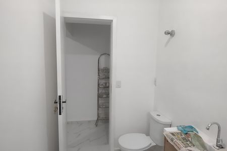 Casa para alugar com 87m², 2 quartos e 1 vaga Casa para alugar com 87m², 2 quartos e 1 vagaBanheiro