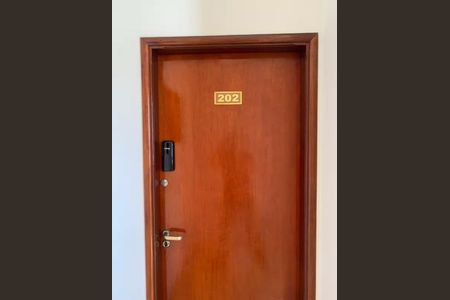 Porta de entrada de apartamento para alugar com 1 quarto, 42m² em Jardim da Luz, Goiânia