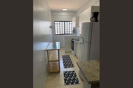 Cozinha de apartamento para alugar com 1 quarto, 42m² em Jardim da Luz, Goiânia