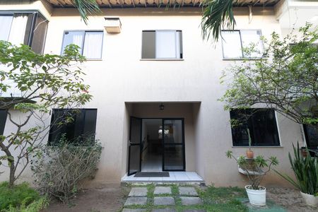 Apartamento para alugar com 1 quarto, 43m² em Stella Maris, Salvador