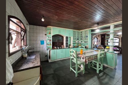 Cozinha de casa à venda com 4 quartos, 388m² em Jardim São Luis, Barueri