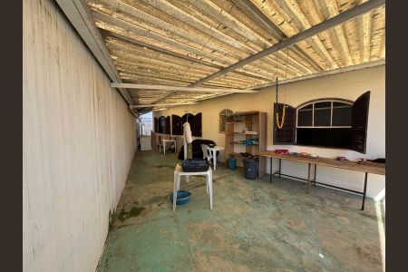 Área de Serviço de casa à venda com 4 quartos, 388m² em Jardim São Luis, Barueri