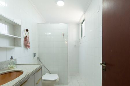 Apartamento para alugar com 130m², 3 quartos e 1 vaga Apartamento para alugar com 130m², 3 quartos e 1 vagaBanheiro Social