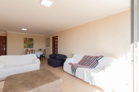 Apartamento para alugar com 130m², 3 quartos e 1 vaga Apartamento para alugar com 130m², 3 quartos e 1 vagaSala