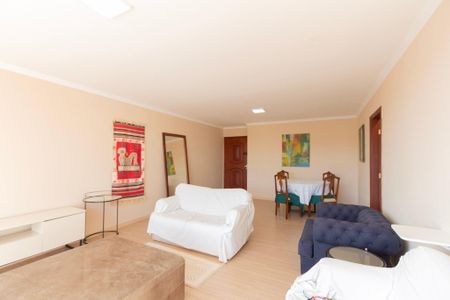 Apartamento para alugar com 130m², 3 quartos e 1 vaga Apartamento para alugar com 130m², 3 quartos e 1 vagaSala