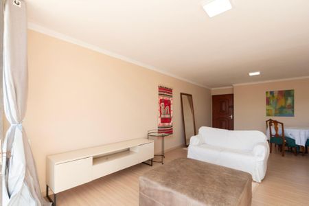 Apartamento para alugar com 130m², 3 quartos e 1 vaga Apartamento para alugar com 130m², 3 quartos e 1 vagaSala