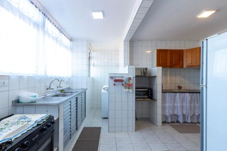Apartamento para alugar com 130m², 3 quartos e 1 vaga Apartamento para alugar com 130m², 3 quartos e 1 vagaCozinha