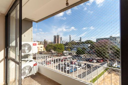 Apartamento para alugar com 130m², 3 quartos e 1 vaga Apartamento para alugar com 130m², 3 quartos e 1 vagaVaranda Sala