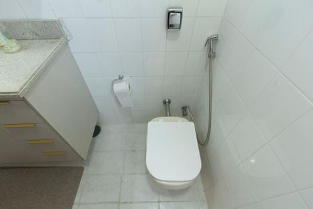 Apartamento para alugar com 130m², 3 quartos e 1 vaga Apartamento para alugar com 130m², 3 quartos e 1 vagaBanheiro Social