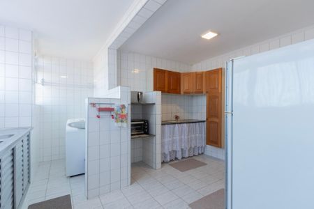 Apartamento para alugar com 130m², 3 quartos e 1 vaga Apartamento para alugar com 130m², 3 quartos e 1 vagaCozinha