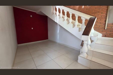 Escada de casa à venda com 3 quartos, 207m² em Chácara da Barra, Campinas