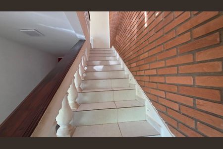 Escada de casa à venda com 3 quartos, 207m² em Chácara da Barra, Campinas