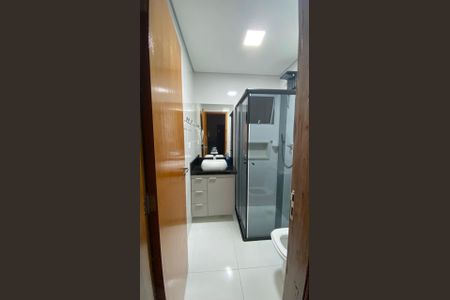 Apartamento à venda com 56m², 2 quartos e 1 vaga Apartamento à venda com 56m², 2 quartos e 1 vagaBanheiro