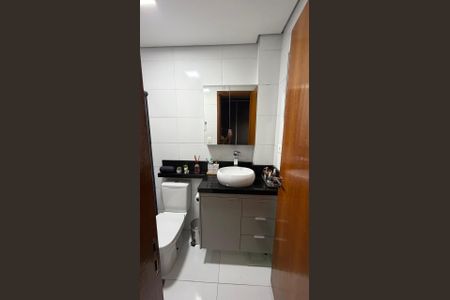 Banheiro de apartamento à venda com 2 quartos, 56m² em Cidade Líder, São Paulo