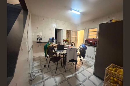 Casa para alugar com 360m², 5 quartos e 2 vagas Casa para alugar com 360m², 5 quartos e 2 vagasCozinha