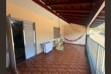 Casa para alugar com 360m², 5 quartos e 2 vagas Casa para alugar com 360m², 5 quartos e 2 vagasÁrea externa