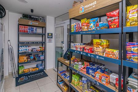 mercadinho_3 de apartamento para alugar com 2 quartos, 35m² em Sacoma, São Paulo