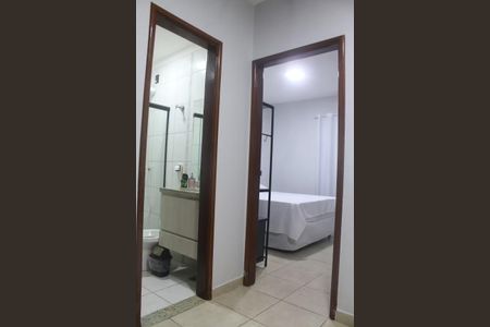 Banheiro de apartamento para alugar com 1 quarto, 42m² em Jardim da Luz, Goiânia