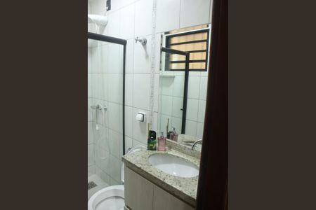 Banheiro de apartamento para alugar com 1 quarto, 42m² em Jardim da Luz, Goiânia
