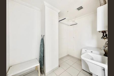 Área de serviço de apartamento para alugar com 3 quartos, 140m² em Vila Mariana, São Paulo