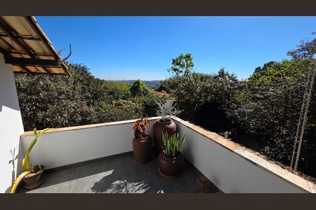 Casa para alugar com 3 quartos, 550m² em Flamboyant, Lagoa Santa