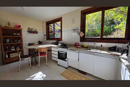 Casa para alugar com 550m², 3 quartos e 2 vagas