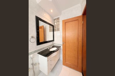 Casa de condomínio à venda com 483m², 6 quartos e 8 vagasBanheiro da Suíte 2