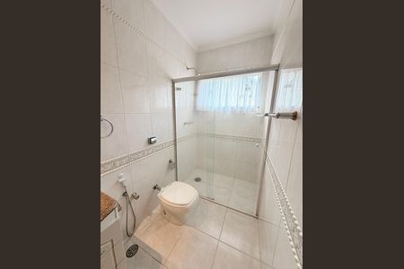 Casa de condomínio à venda com 483m², 6 quartos e 8 vagasBanheiro da Suíte 4