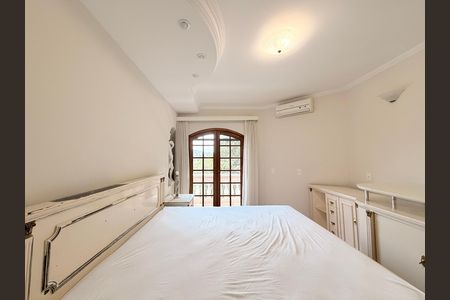 Casa de condomínio à venda com 483m², 6 quartos e 8 vagasSuíte 1