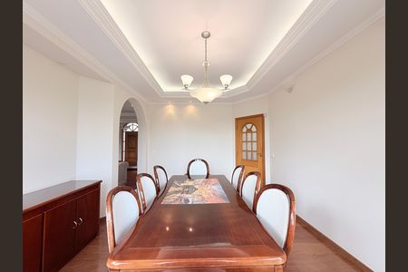 Casa de condomínio à venda com 483m², 6 quartos e 8 vagasSala de Jantar