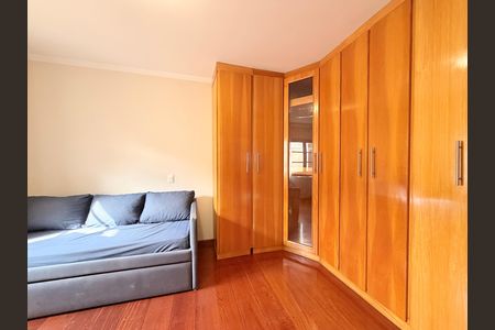Casa de condomínio à venda com 483m², 6 quartos e 8 vagasSuíte 3