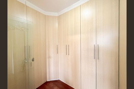 Casa de condomínio à venda com 483m², 6 quartos e 8 vagasSuíte 1