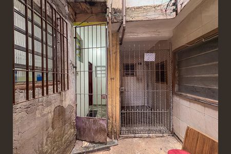 Fachada de casa à venda com 3 quartos, 49m² em Parque dos Bancarios, São Paulo