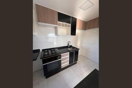 Cozinha de apartamento para alugar com 3 quartos, 59m² em Colônia (Zona Leste), São Paulo