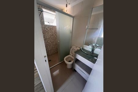 Banheiro de apartamento para alugar com 3 quartos, 59m² em Colônia (Zona Leste), São Paulo