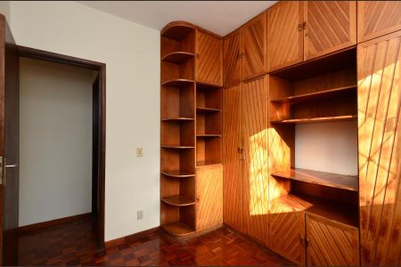 Apartamento à venda com 120m², 3 quartos e 2 vagas Apartamento à venda com 120m², 3 quartos e 2 vagasQuarto 1