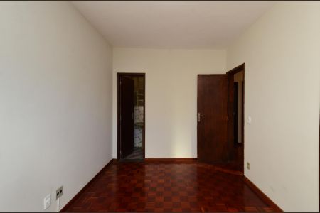 Apartamento à venda com 120m², 3 quartos e 2 vagas Apartamento à venda com 120m², 3 quartos e 2 vagasSuíte