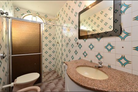Apartamento à venda com 120m², 3 quartos e 2 vagas Apartamento à venda com 120m², 3 quartos e 2 vagasBanheiro Social