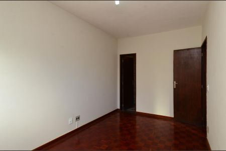 Apartamento à venda com 120m², 3 quartos e 2 vagas Apartamento à venda com 120m², 3 quartos e 2 vagasSuíte