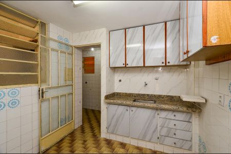 Apartamento à venda com 120m², 3 quartos e 2 vagas Apartamento à venda com 120m², 3 quartos e 2 vagasCozinha