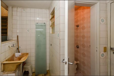 Apartamento à venda com 120m², 3 quartos e 2 vagas Apartamento à venda com 120m², 3 quartos e 2 vagasÁrea de Serviço