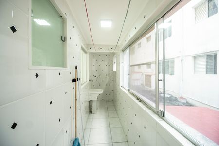 Área de serviço de apartamento para alugar com 2 quartos, 54m² em Vila Gomes Cardim, São Paulo