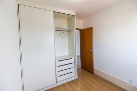Apartamento para alugar com 64m², 2 quartos e 1 vaga Apartamento para alugar com 64m², 2 quartos e 1 vagaQuarto 2