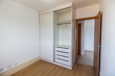 Quarto 2 de apartamento para alugar com 2 quartos, 64m² em Vila Creti, Barueri