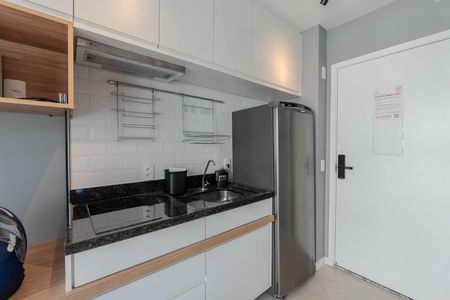 Studio para alugar com 27m², 1 quarto e sem vaga Studio para alugar com 27m², 1 quarto e sem vagaCozinha