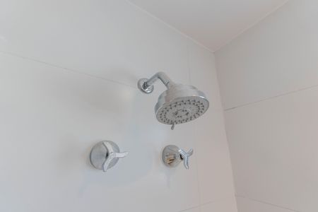 Banheiro de kitnet/studio à venda com 1 quarto, 27m² em Bela Vista, São Paulo
