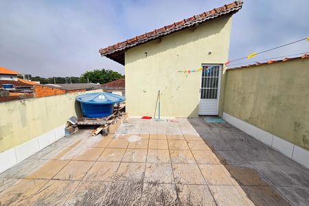Casa de condomínio para alugar com 244m², 3 quartos e sem vaga Casa de condomínio para alugar com 244m², 3 quartos e sem vagaTerraço