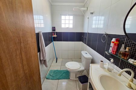 Casa de condomínio para alugar com 244m², 3 quartos e sem vaga Casa de condomínio para alugar com 244m², 3 quartos e sem vagaBanheiro