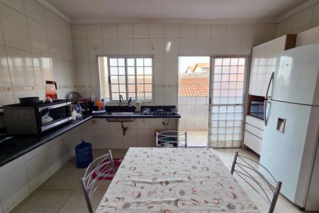 Cozinha de casa de condomínio para alugar com 3 quartos, 143m² em Jardim Aloha, Praia Grande