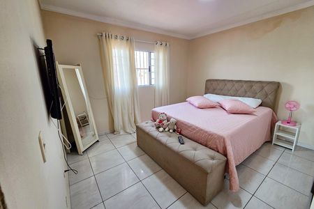 Casa de condomínio para alugar com 244m², 3 quartos e sem vaga Casa de condomínio para alugar com 244m², 3 quartos e sem vagaQuarto 2